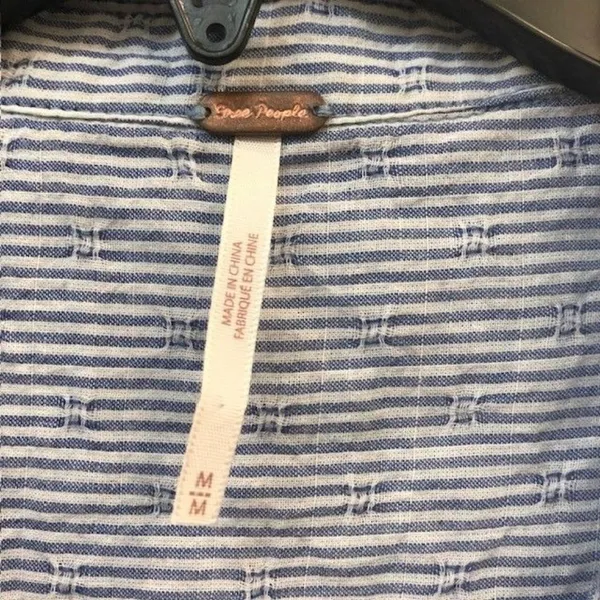 Free People Button Down Striped Seer Sucker Blouse Sz. M‎ - Image 3