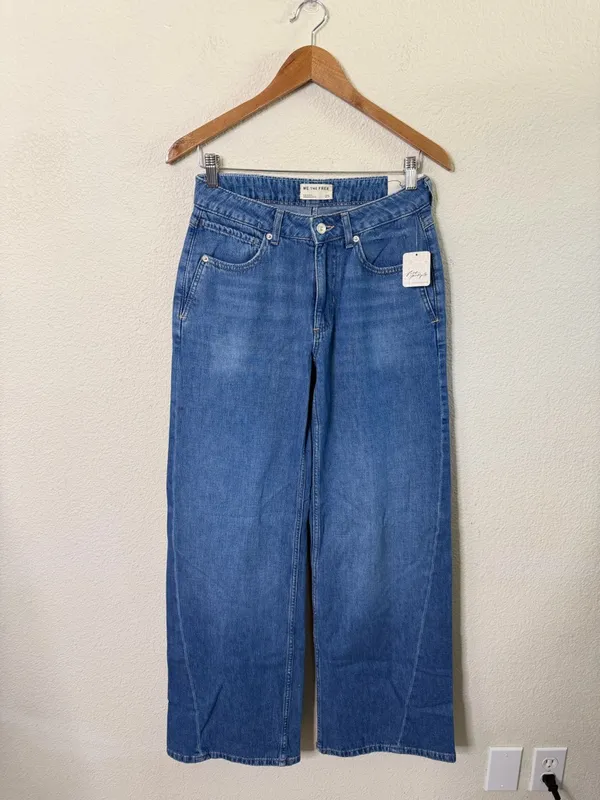 NWT We The Free CRVY Graceland Low Rise Straight Jeans Country‎ Blue Size 25 - Image 3