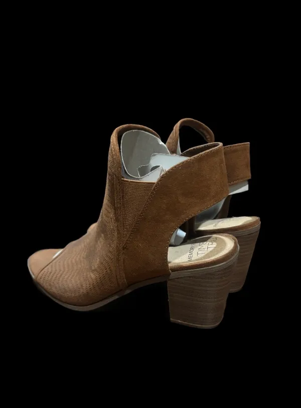 Time and Tru Tan Suede Ankle Strap Heel Boots With Memory Foam Insoles Size 9.5 - Image 3