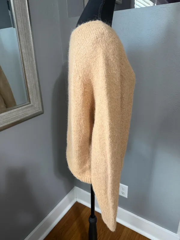 Express Camel Fuzzy Knit Wool Blend Crewneck Old Money Sweater Medium - Image 5