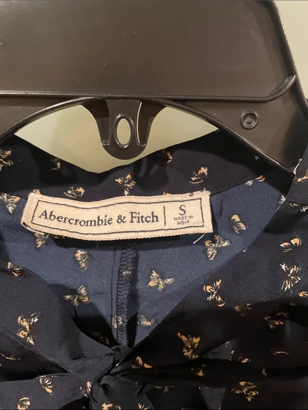 Abercrombie & Fitch Navy Floral Tie-Neck Blouse - Image 2