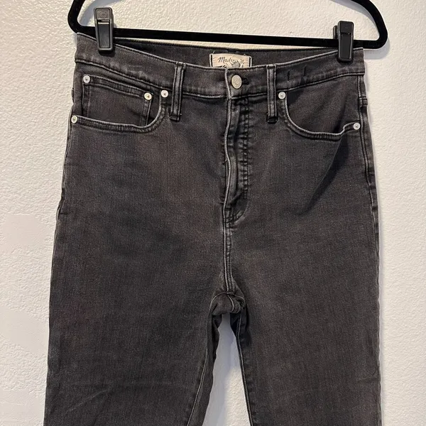 Madewell Women's Size-30 Black Wash Classic‎ Straight Leg Jeans - Image 5