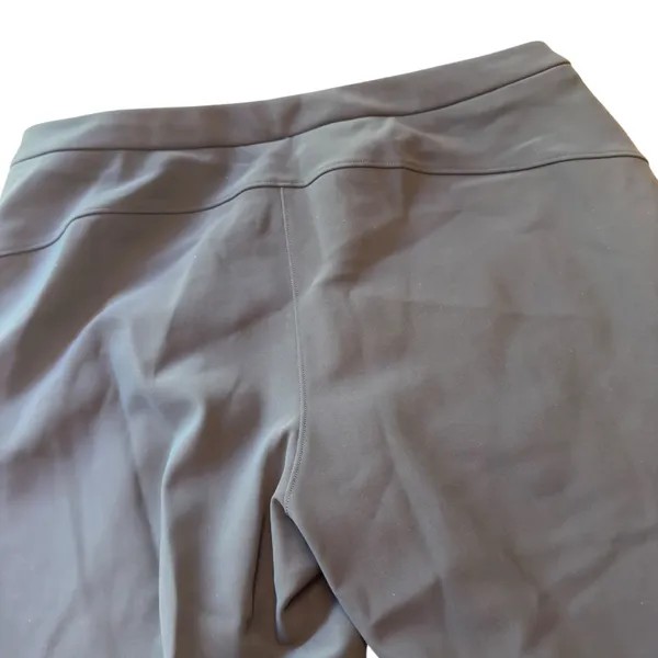 Lululemon Black Straight Leg Cropped Pants Womens 10 Travel Athleisure Chic EUC - Image 7