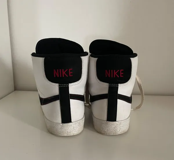 Nike Blazer Mid - Image 3