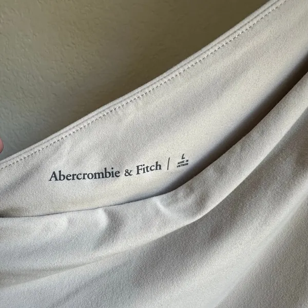 Abercrombie & Fitch Cream Seamless One Shoulder Rouched Tank Top BNWT - Image 3