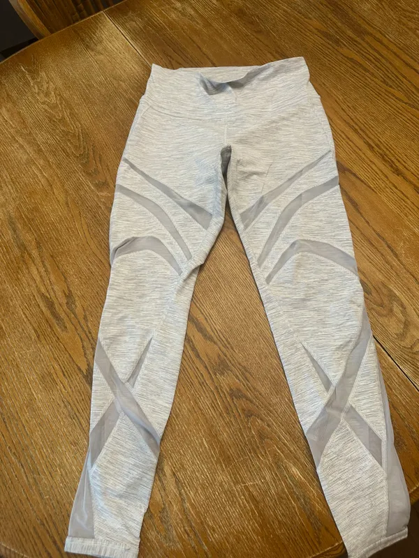 Lululemon White And Gray Mesh Leggings - Image 7