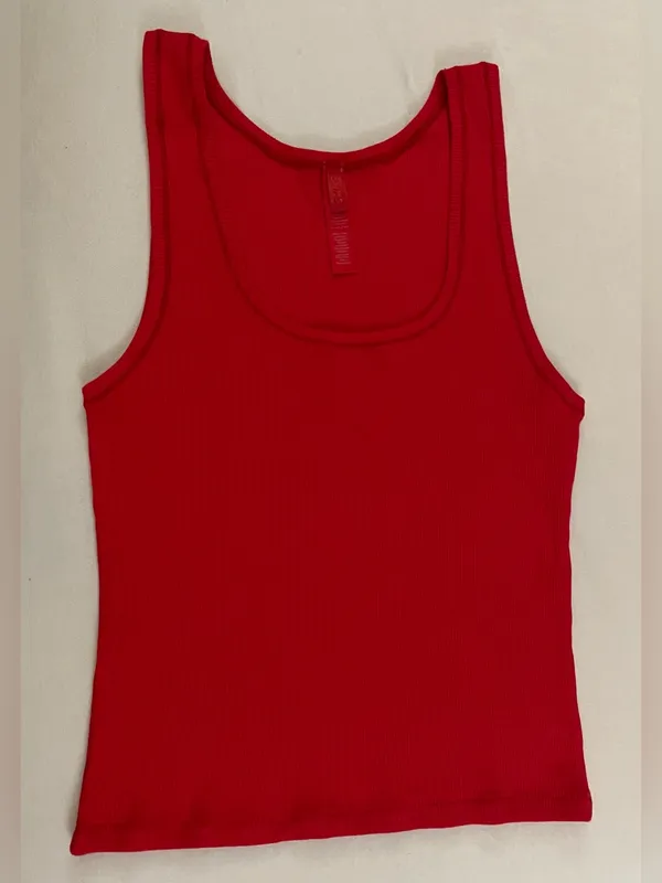 Skims Ribbed Red Scoop Neck Tank Top Size XL Special Edition Color - Image 3