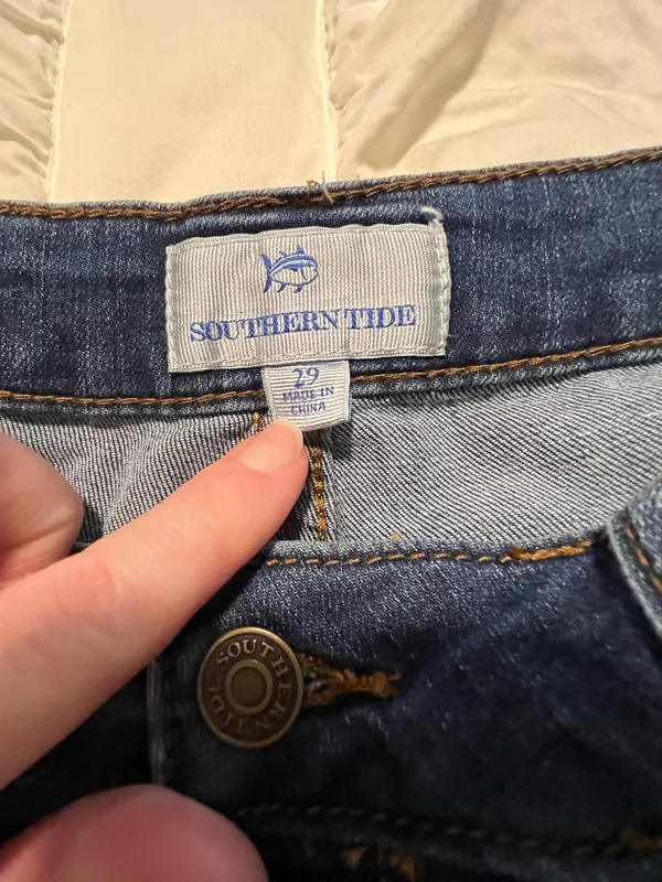 Southern Tide Hayes Blue Jean Shorts - Image 2
