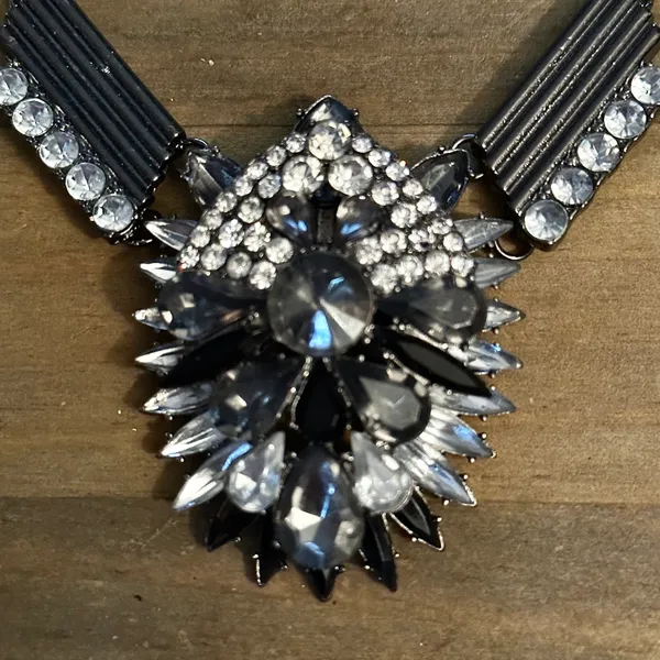 Gunmetal Silver Rhinestone Statement Necklace - Image 3