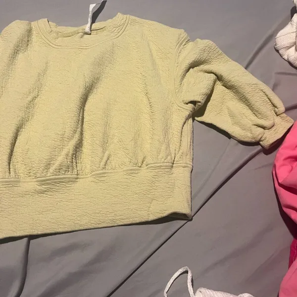 Lululemon Textured Crewneck Pullover Color is a Dew Green Size 4‎ - Image 7