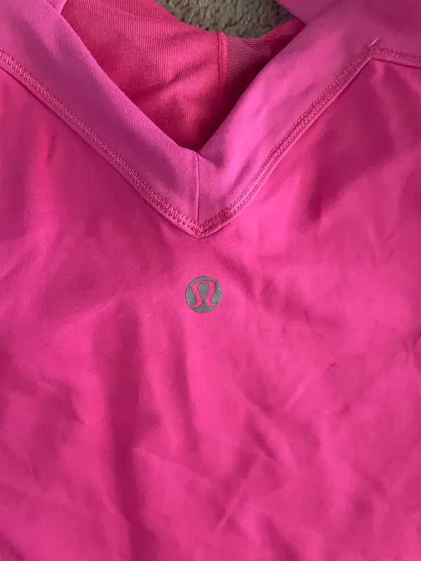 Lululemon padded tank top - Image 4