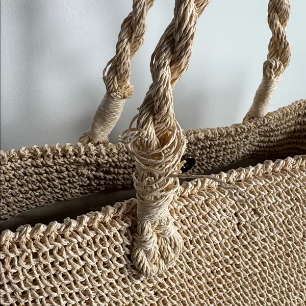Elegant Tan Woven Tote Bag - Image 3