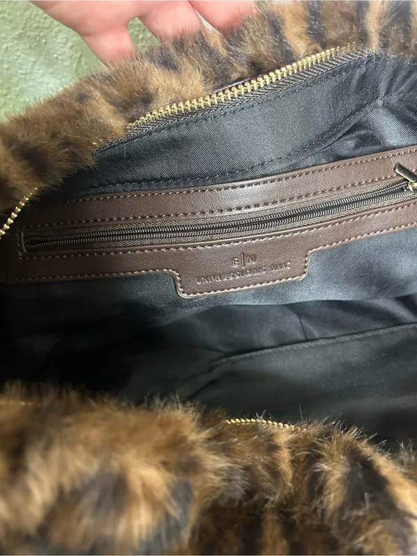 NEW Expressions NYC Brown Leopard Faux Fur Hobo Shoulder Bag - Image 3