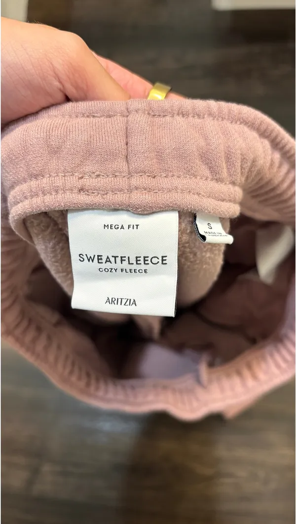 Aritzia purple/pink sweatpants - Image 4