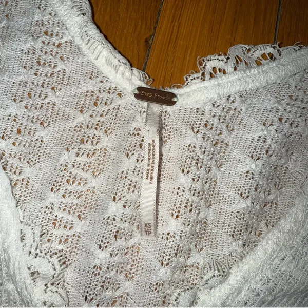 FREE‎ PEOPLE Lace V-Neck Balloon Sleeve Sweater White Oversized XS - Image 4