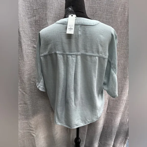 Harper Short Sleeve Button up Shirt NWT size Medium - Image 8