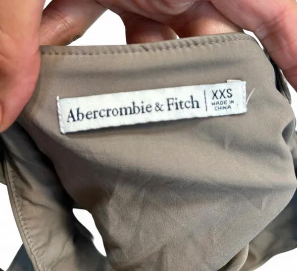 Abercrombie & Fitch olive green leather crop top in XXS #leather #abercrombie - Image 3
