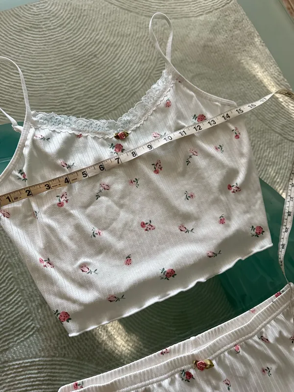SHEIN Floral Lace-Trim Cami & Short Sleep Set - White with Pink Roses - Image 3