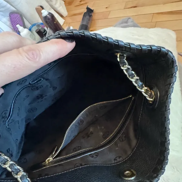 Tory Burch Black Leather convertible crossbody Chain Tote - Image 5