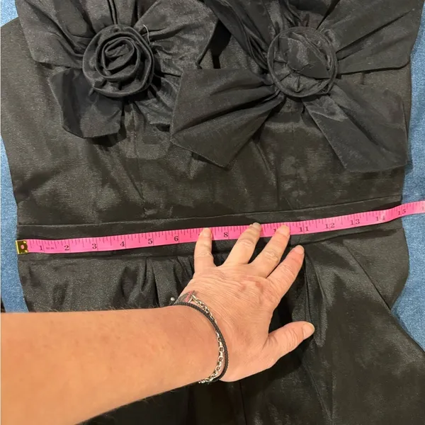 SHEIN artsy unique 3-D flowers strapless jumpsuit black sz L - Image 6