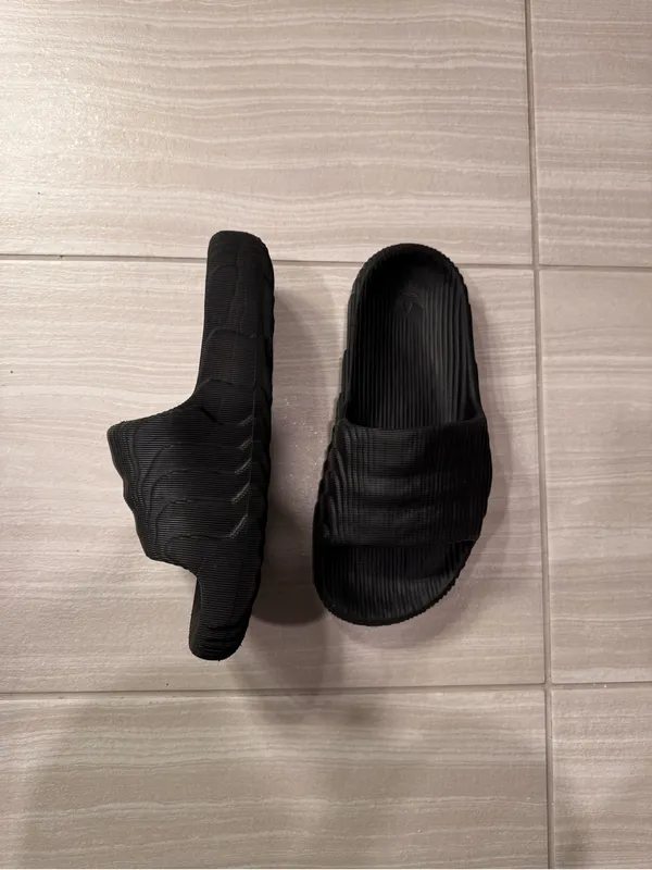 Adidas black ADILETTE 22 Slip On Slides - Image 2