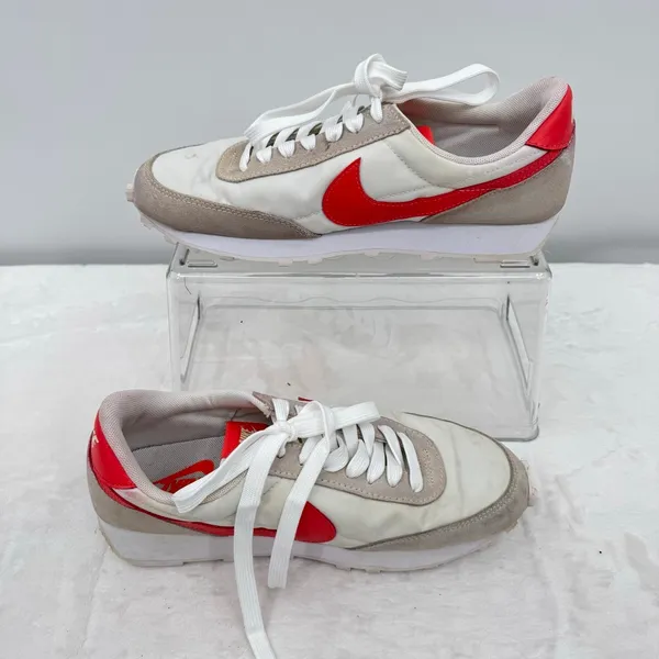 Nike Daybreak Retro White with Magic Ember Coral Swish Low Top Sneakers Size 7 - Image 2