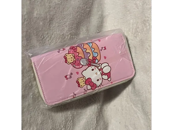 Hello Kitty pink zip wallet - Image 2