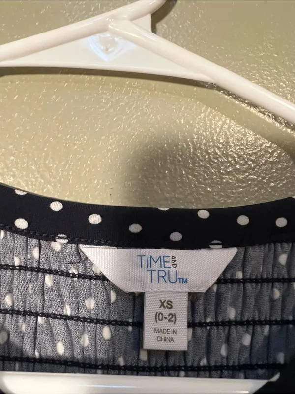 Time and Tru Women’s Size XS 0-2 Smocked Top Short Puff Sleeves Navy Blue White - Image 10