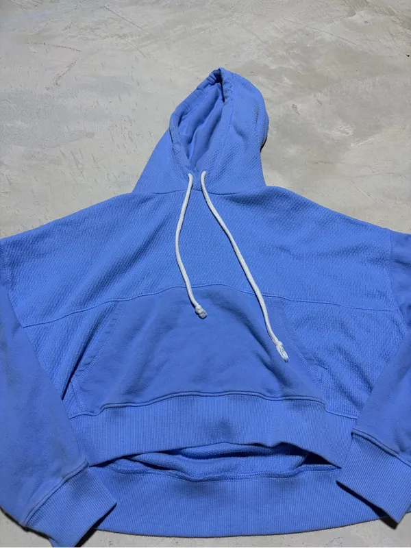 aerie Blue Cropped Hoodie with White Drawstrings small - Image 2