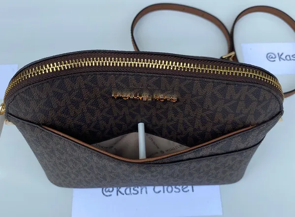 Michael Kors JET Set Travel Dome Medium Crossbody Bag - Brown - Image 6