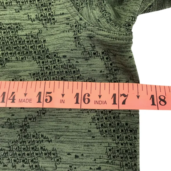 LULULEMON Swiftly Breathe Short Sleeve Top Sz M Green Athletic Everyday Travel - Image 8