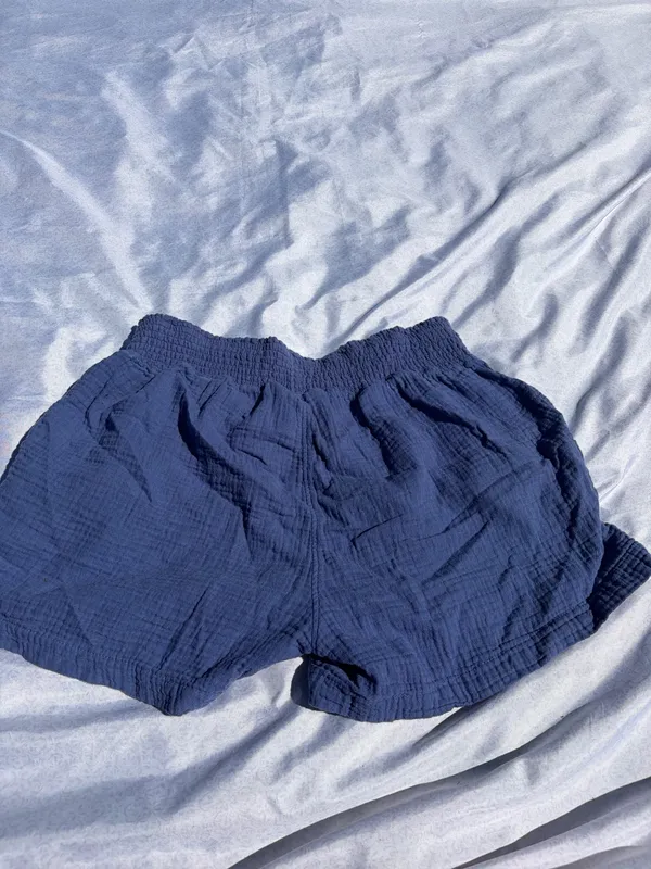 Blue shorts Size M - Image 3