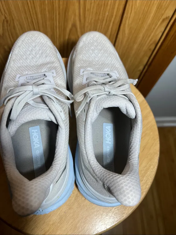 Hoka Women's Light Gray/White Cushioned Running Shoes - Image 3
