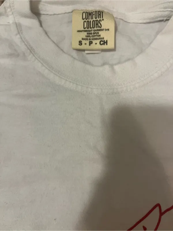 BAGGU White Tee with Red Hot Dog Graphic - Image 2