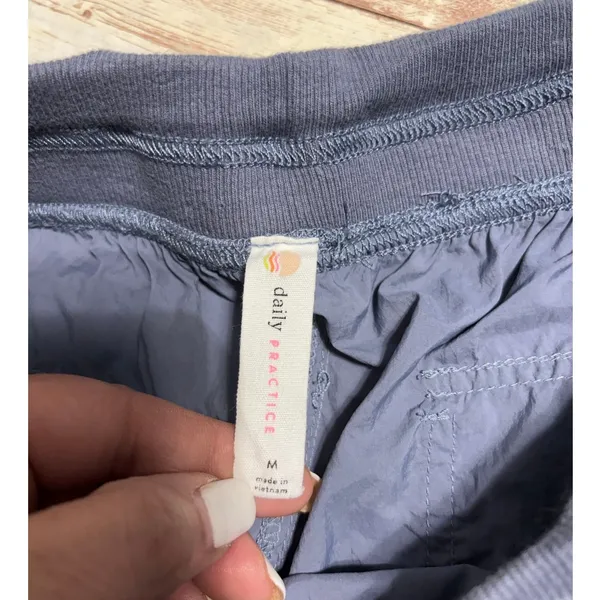 Daily Practice Anthropologie Wide-Leg Pants Gray Athleisure Women's Size Medium - Image 7