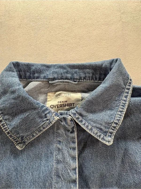 Ultra Flirt Denim Overshirt Women’s Large Cropped Blue Snap Front Shirt Jacket - Image 11