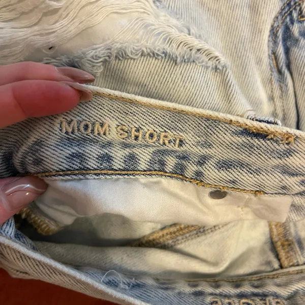 American Eagle Mom shorts - Image 4