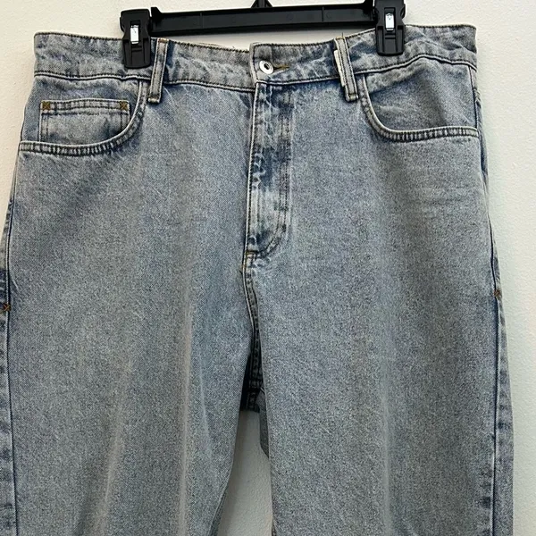 ASOS Collusion x005‎ Straight Leg Light Mineral Blue Wash Mom Jeans - Image 2