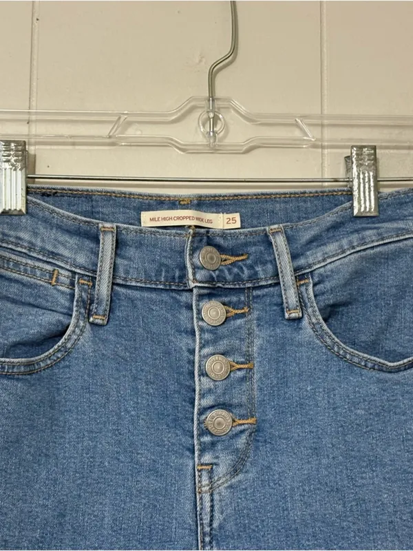 Levi’s Mile High Wide Leg Cropped Jeans Women’s Size 25 High Rise Button Fly - Image 3