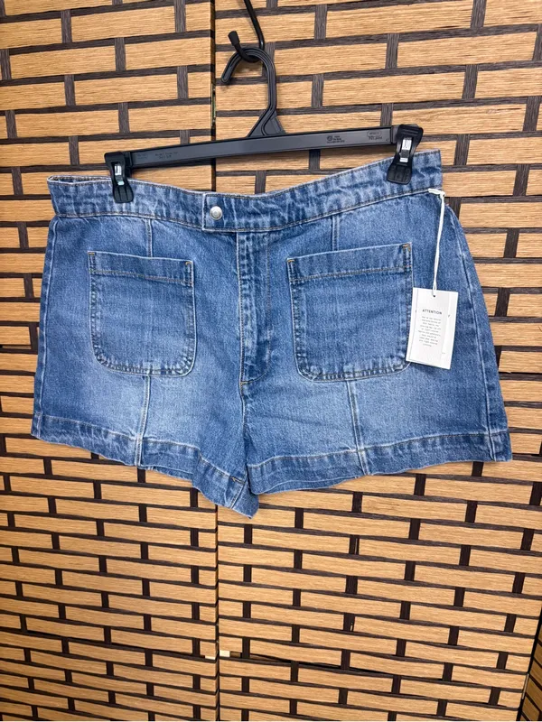 Free Assembly Jean Shorts Size 16 - Image 2