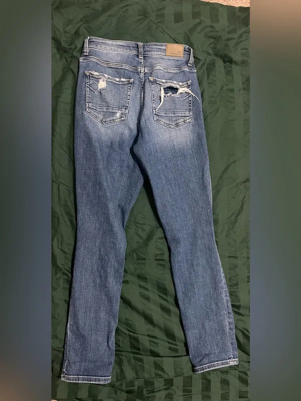 BKE High Rise Faded Blue Distressed Jeans - Image 3
