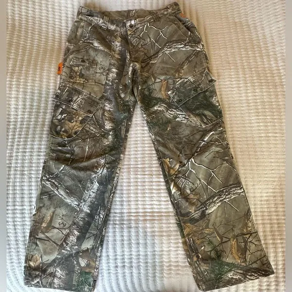 She Outdoors ladies camouflage denim pants. Size Large - Image 2