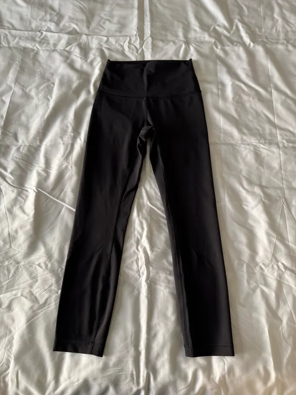 Black Wunder Train High-Rise Crop 23" Leggings - Image 2
