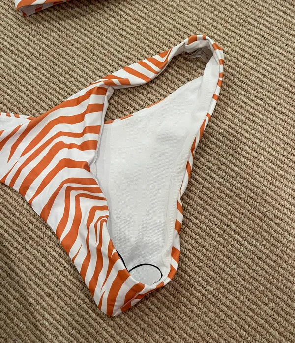 Bikini - Image 2