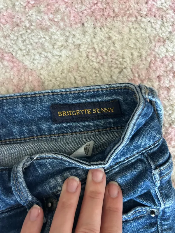 Lucky Brand Jeans - Image 3