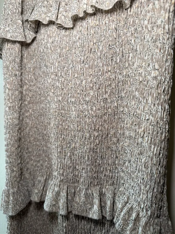 Mable Esme Smocking Detailed MIDI Dress Size Medium - Image 3