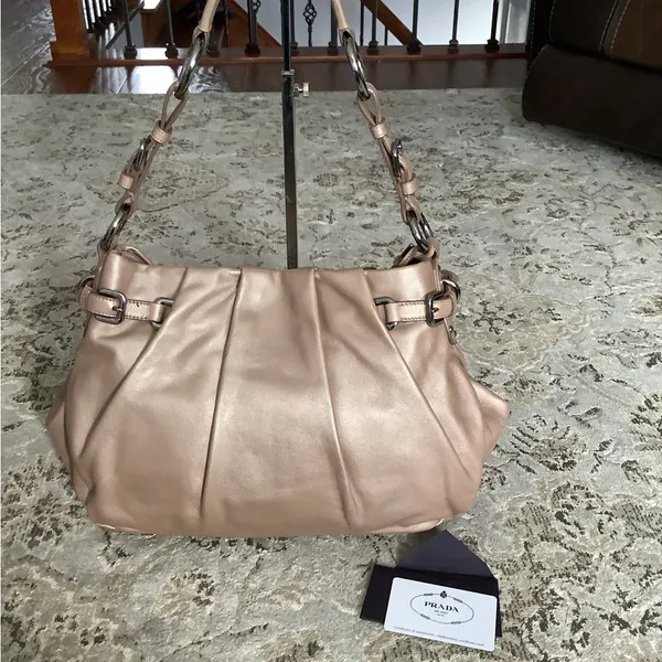 GORGEOUS DRESSY PRADA BAG 🌹🌹🌹 - Image 2
