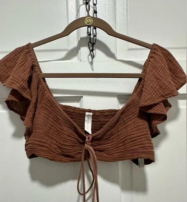 Anthropologie Daily Practice Crop Top Size Medium EUC - Image 5
