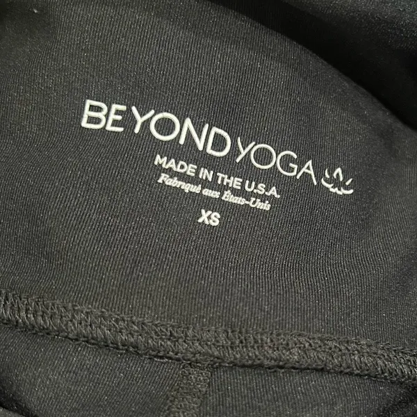 Beyond Yoga Black and Gold Lemon Leggings Women’s XS - Image 2