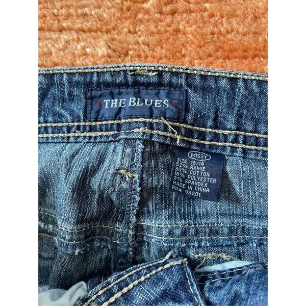 THE BLUES Women’s jeans Blue Size undefined - Image 2